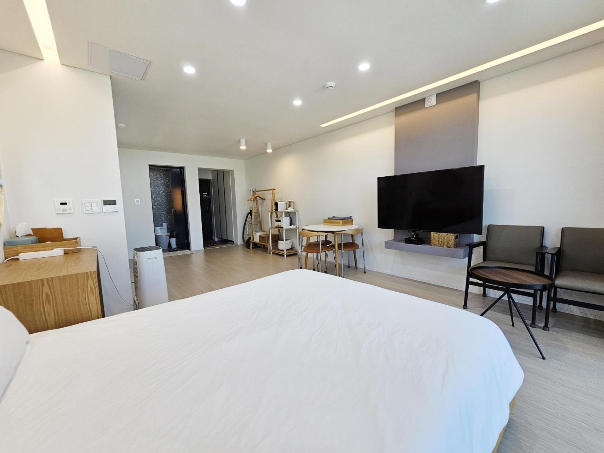 Jeju Badayeon Villa Согвипхо Экстерьер фото