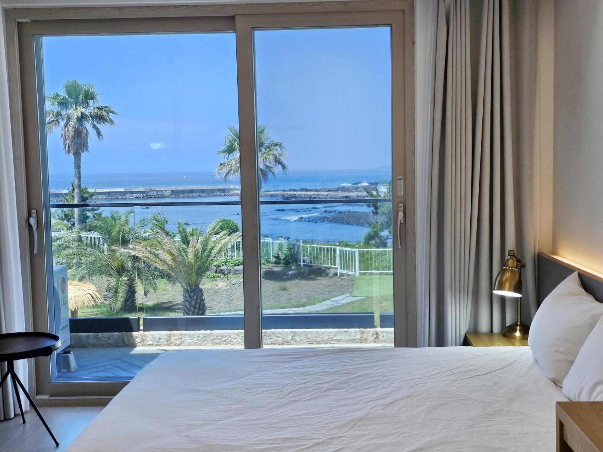 Jeju Badayeon Villa Согвипхо Экстерьер фото