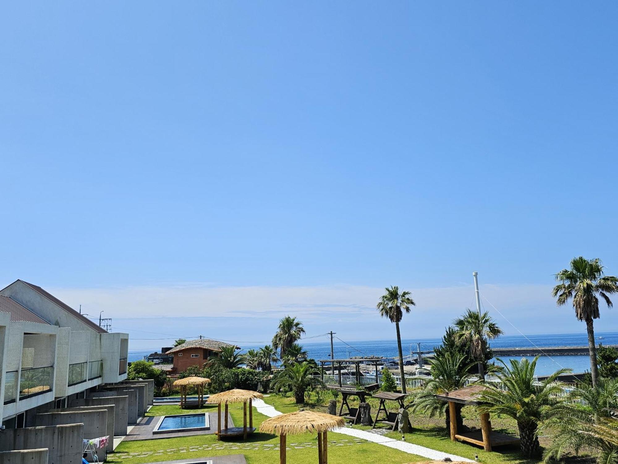 Jeju Badayeon Villa Согвипхо Экстерьер фото