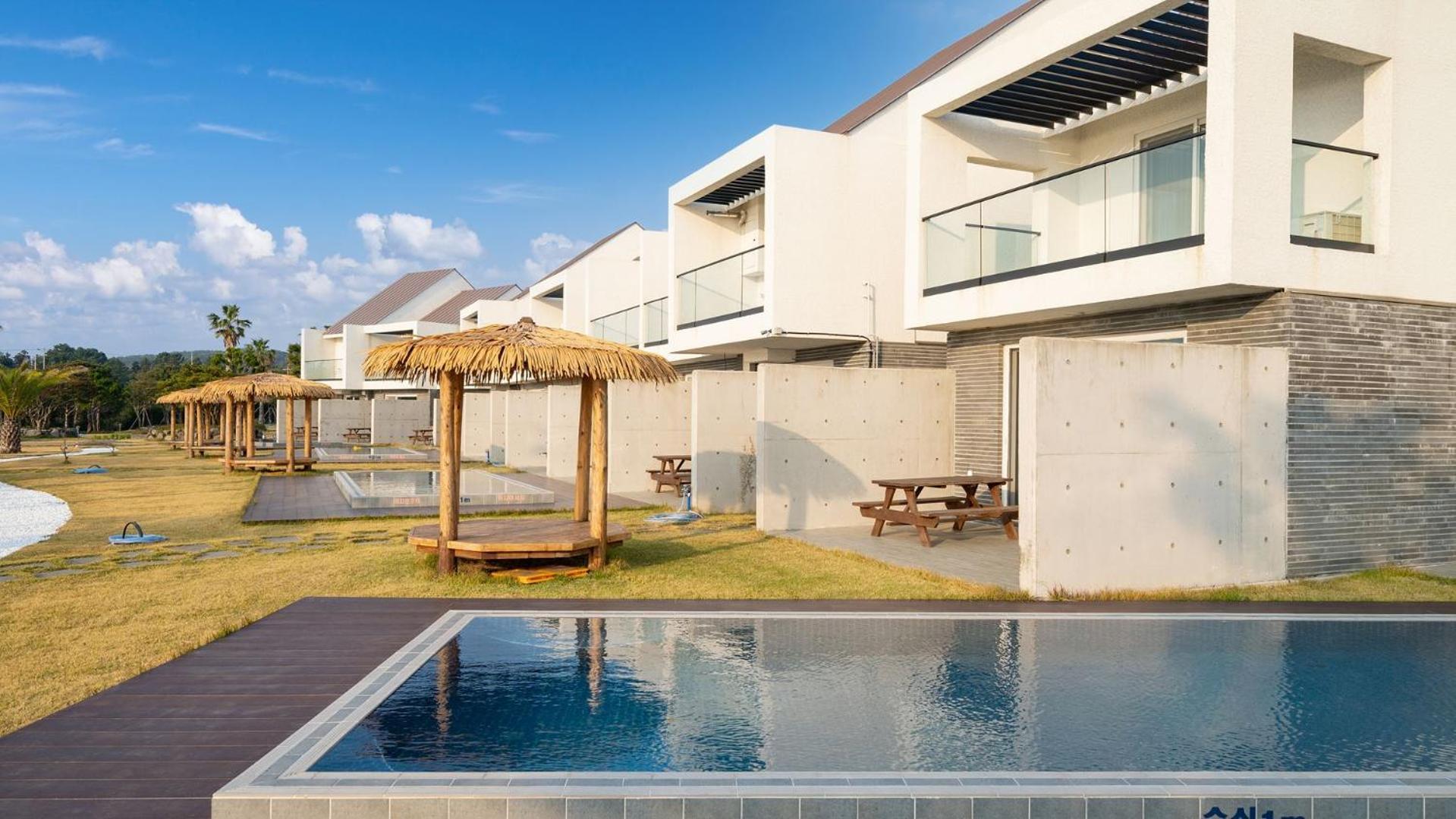 Jeju Badayeon Villa Согвипхо Экстерьер фото