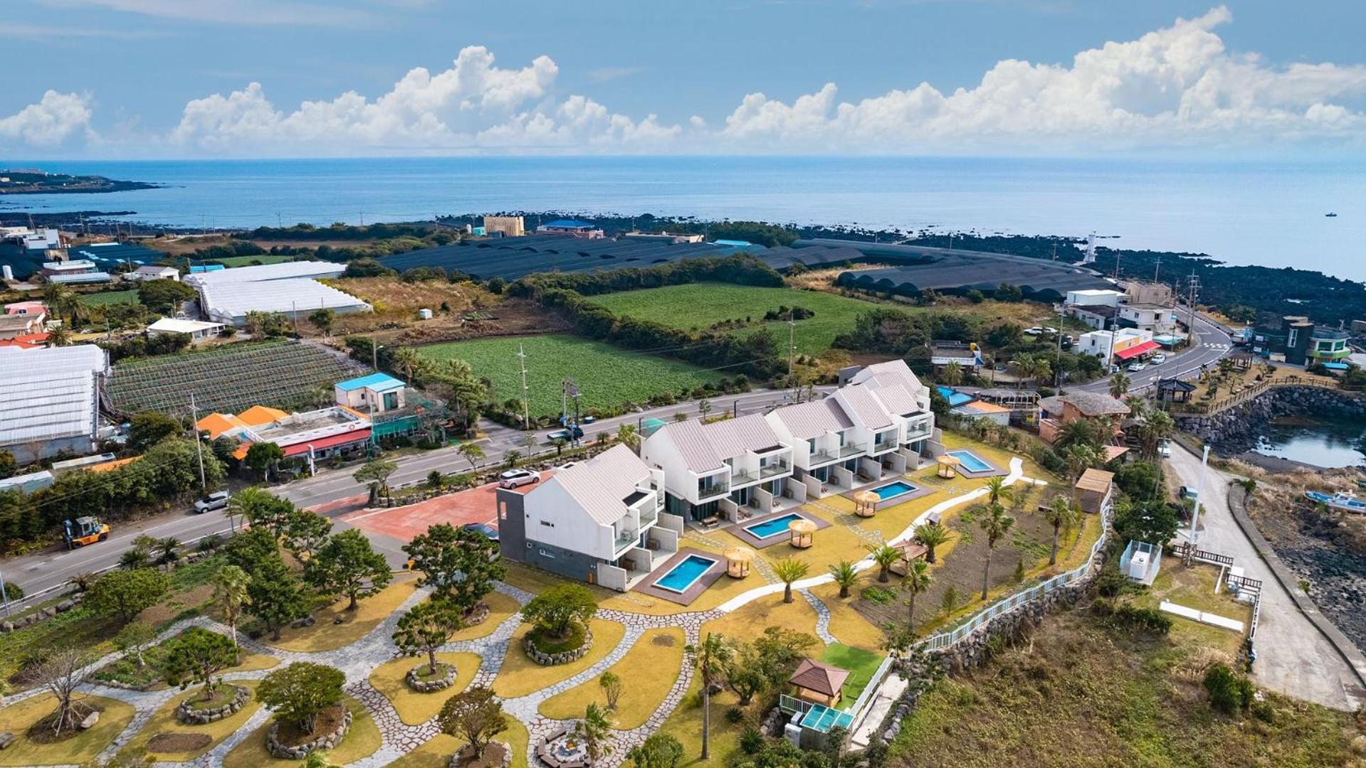 Jeju Badayeon Villa Согвипхо Экстерьер фото