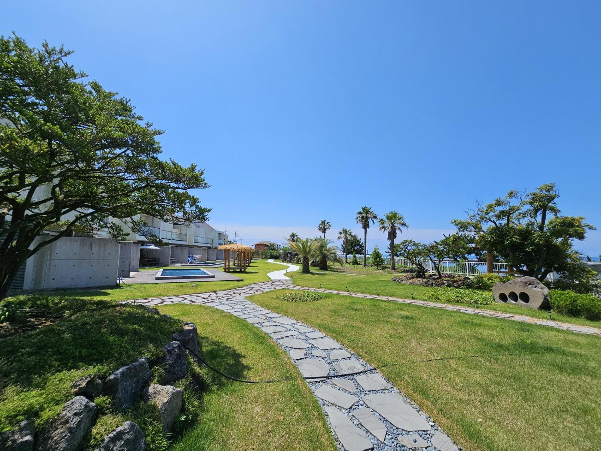 Jeju Badayeon Villa Согвипхо Экстерьер фото