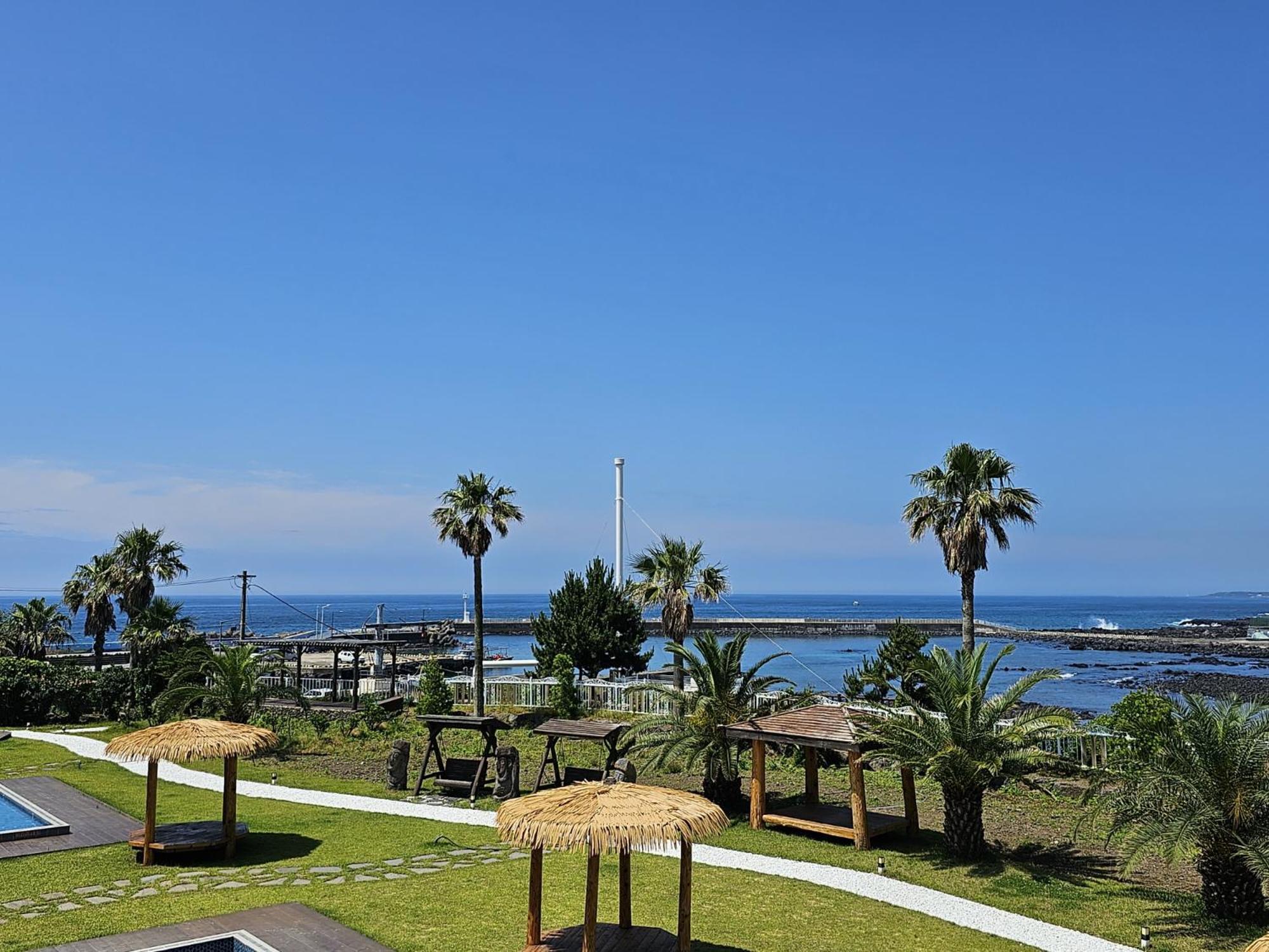 Jeju Badayeon Villa Согвипхо Экстерьер фото