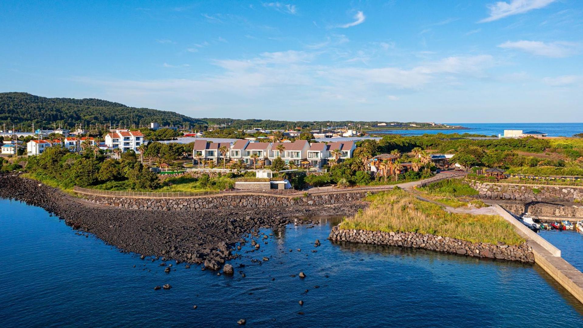 Jeju Badayeon Villa Согвипхо Экстерьер фото