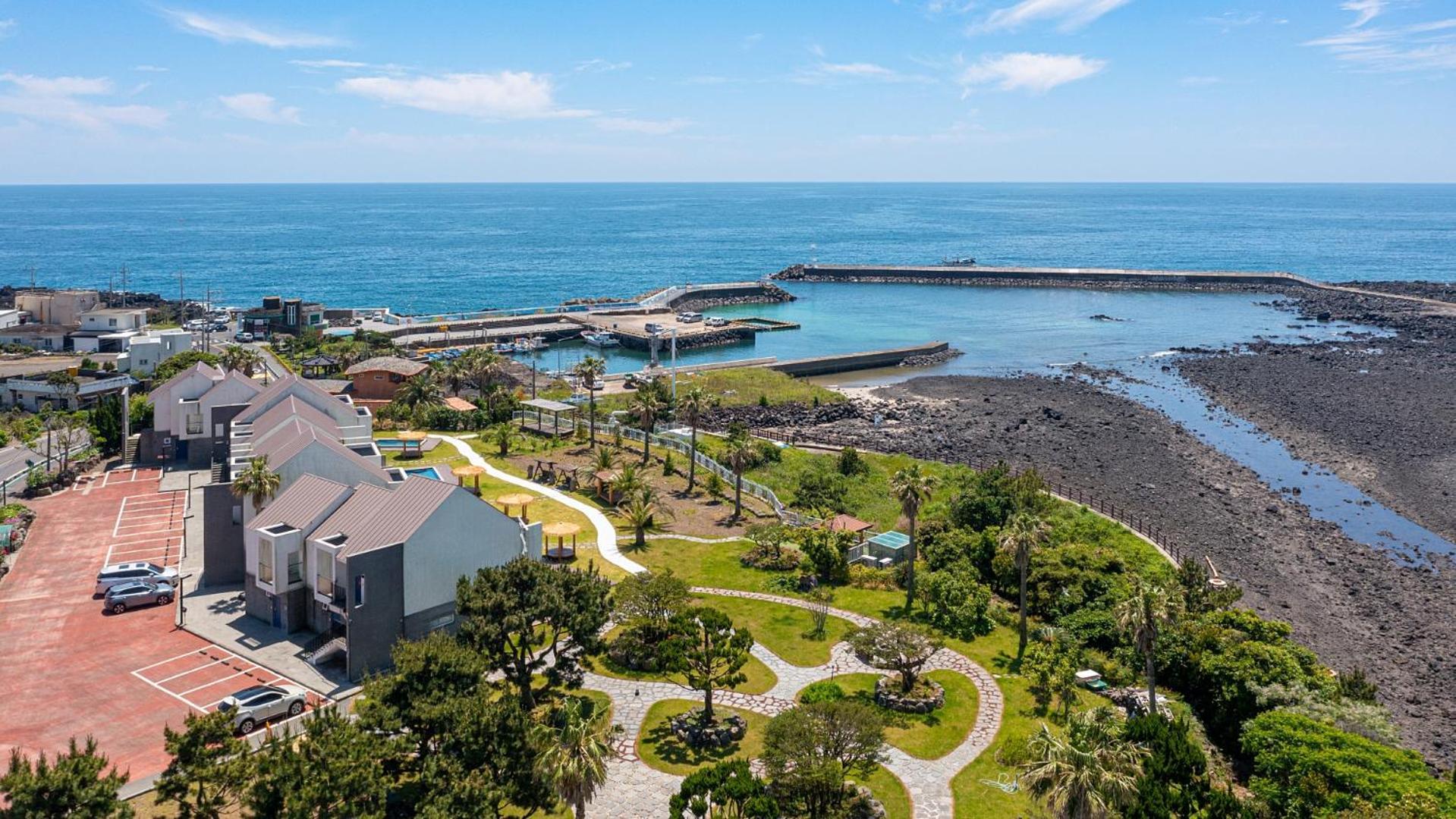 Jeju Badayeon Villa Согвипхо Экстерьер фото
