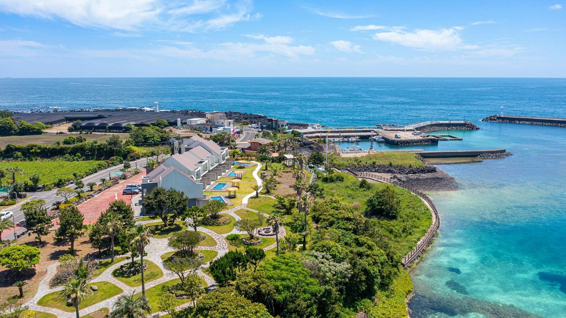 Jeju Badayeon Villa Согвипхо Экстерьер фото
